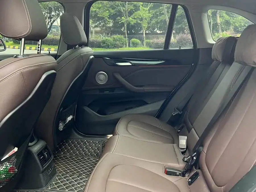 BMW X1 2022 sDrive25Li Leading