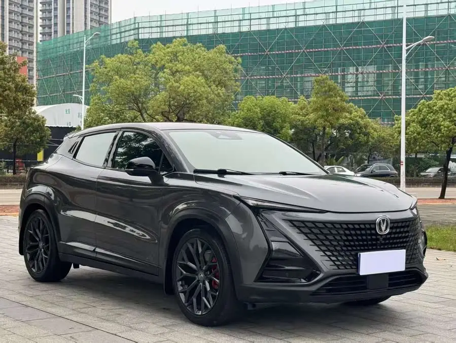 تشايوان UNI-T 2022 2.0T إصدار رياضي رائد