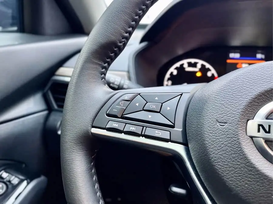 تيانا 2021 نسخة XL المريحة 2.0 لتر