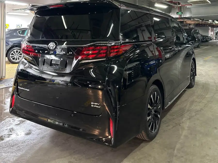 ألفارد 2024 هايبرد 2.5 لتر إصدار بريميوم