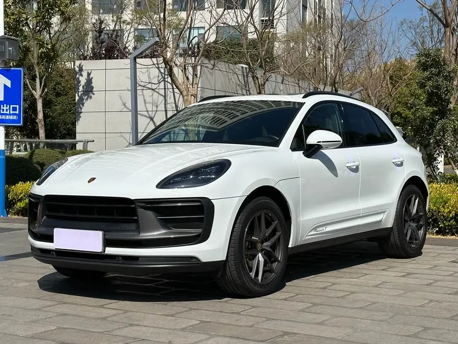 2023 Macan Macan T 2.0T