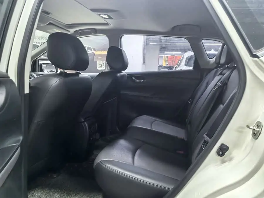 نيسان تييدا 2021 1.6 لتر CVT إصدار ذكي