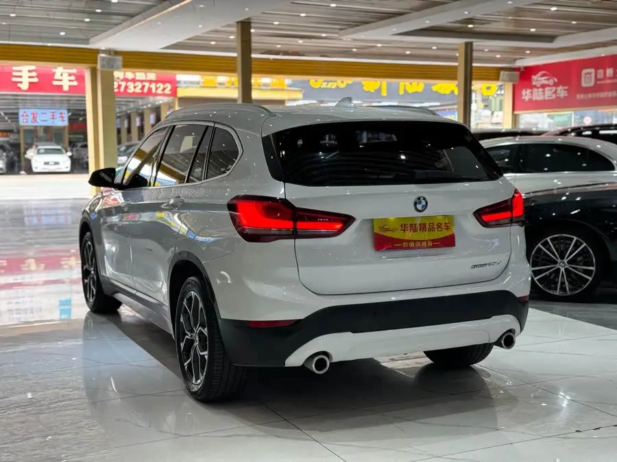 بي إم دبليو X1 2022 sDrive25Li نسخة رائدة