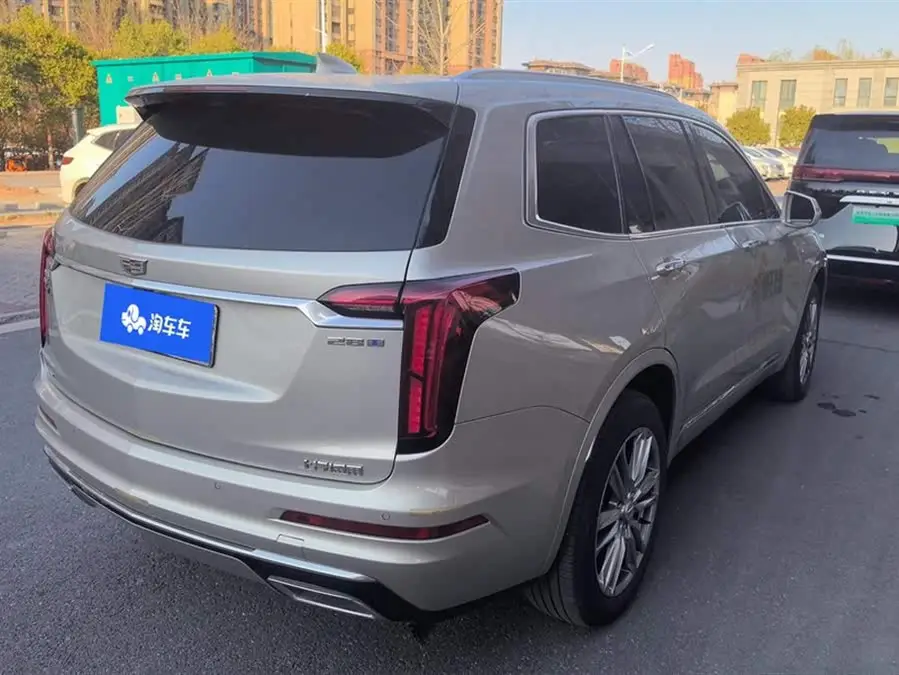 كاديلاك XT6 2022 2.0T فاخرة بنظام الدفع الرباعي لسبعة مقاعد