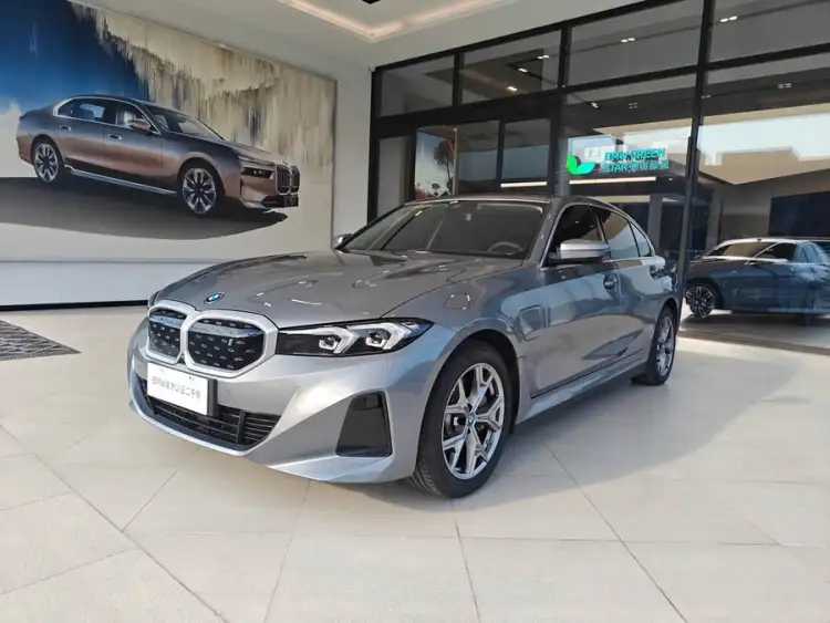 BMW i3 2022 eDrive 35 L