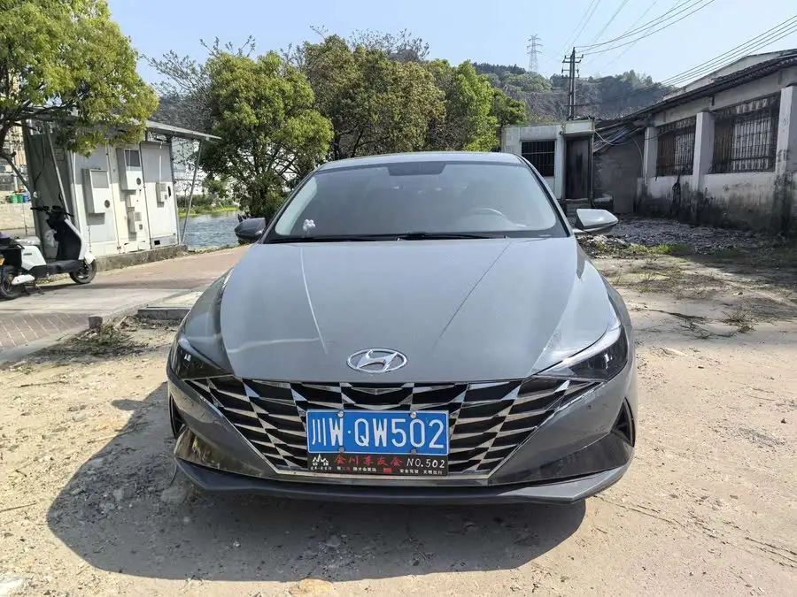 2022 هيونداي إلنترا 1.5 لتر CVT GLS النسخة الرائدة