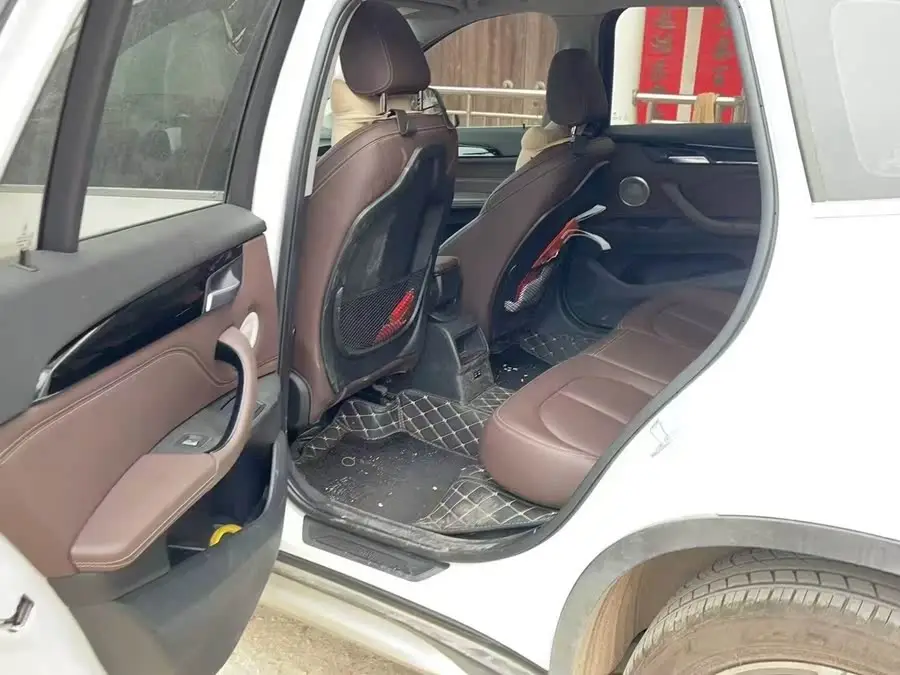 2022 BMW X1 sDrive20Li Premium