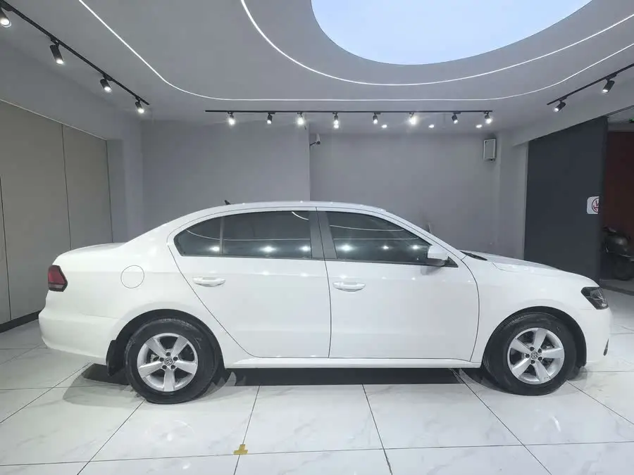 2019 فولكس فاجن لافيدا لانش 1.5 لتر أوتوماتيكي إصدار تريندي الوطني VI