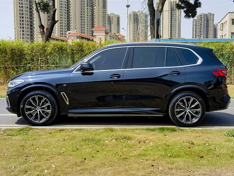 BMW X5 2022 Facelift xDrive 30Li M Sport Package