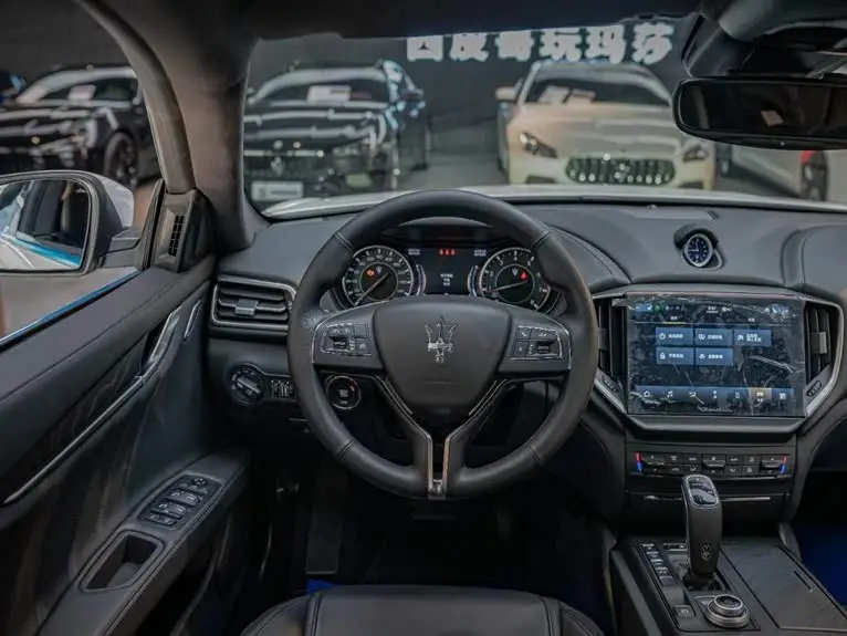 Ghibli 2021 2.0T Operabianca Limited Edition