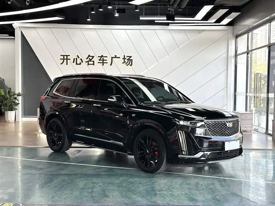 كاديلاك XT6 2021 28T طراز فاخر ذو سبعة مقاعد ودفع رباعي