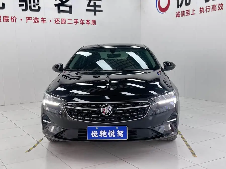 بيوك ريجال 2023 552T إصدار ذكي