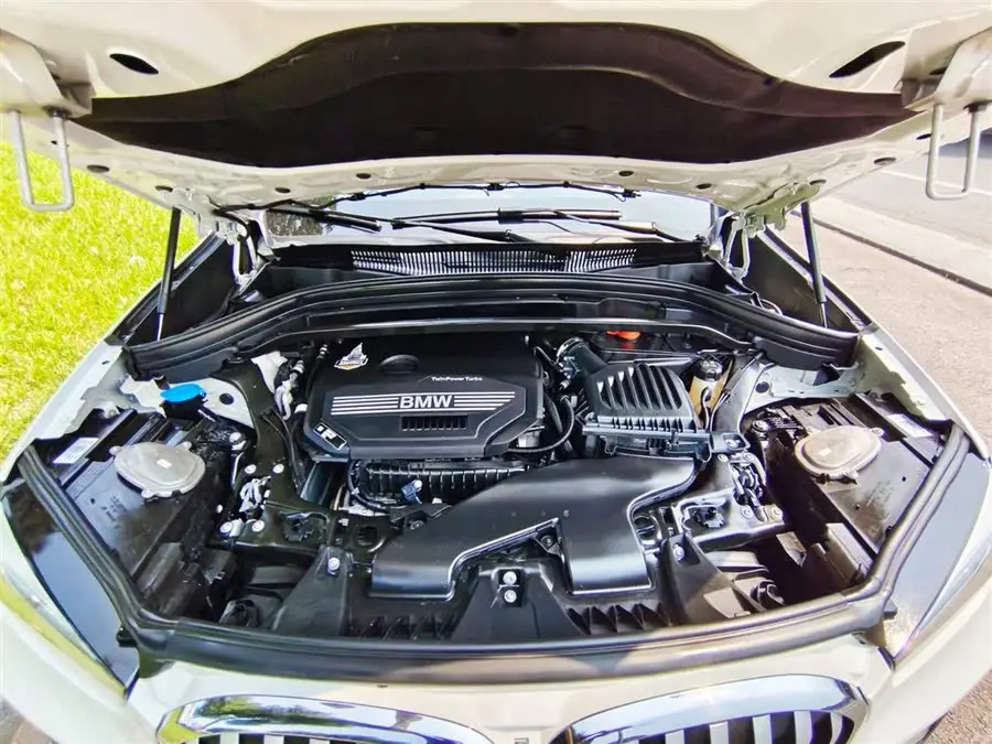 بي إم دبليو X1 2022 sDrive20Li إصدار فاخر