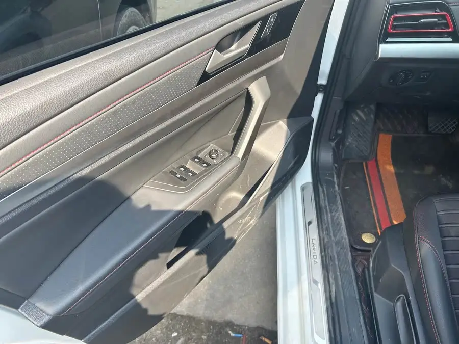 Lavida 2023 280TSI DSG Starry Full Version