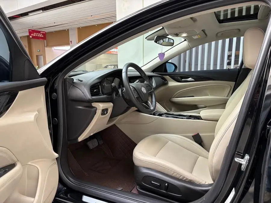 بيوك ريجال 2021 552T النخبة