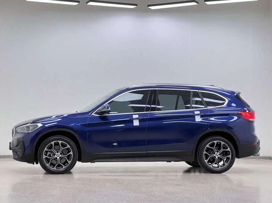 بي إم دبليو X1 2020 sDrive25Li النسخة الرائدة