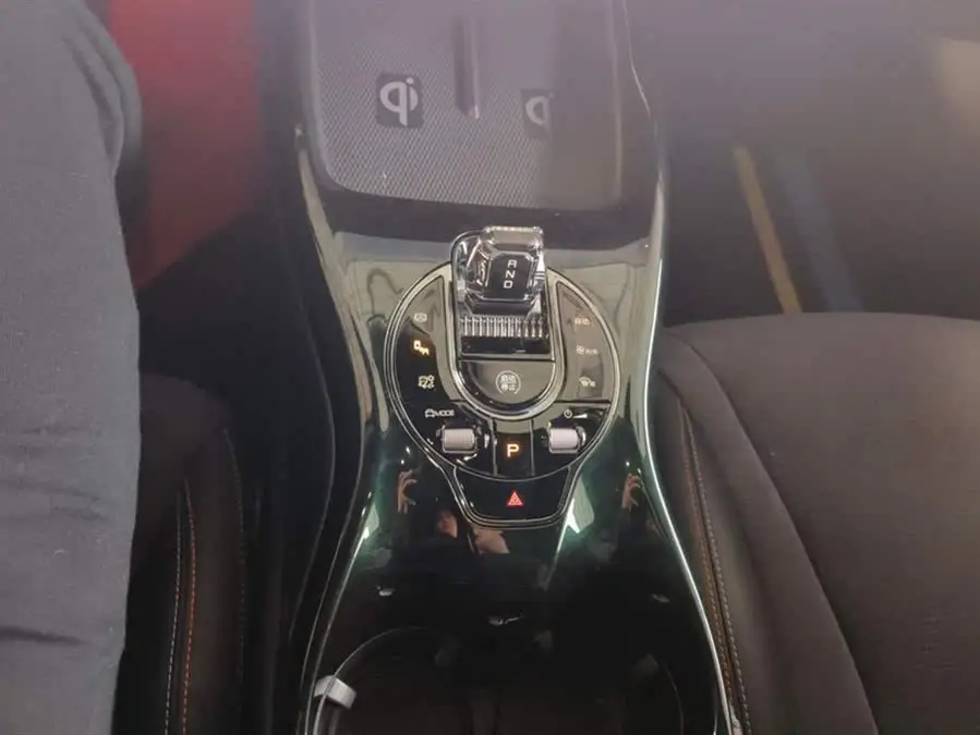 ختم 2023 نسخة البطل 650 كم أداء الدفع الرباعي