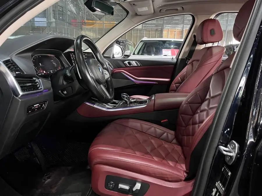 BMW X5 2022 xDrive 30Li Luxury M Sport Package