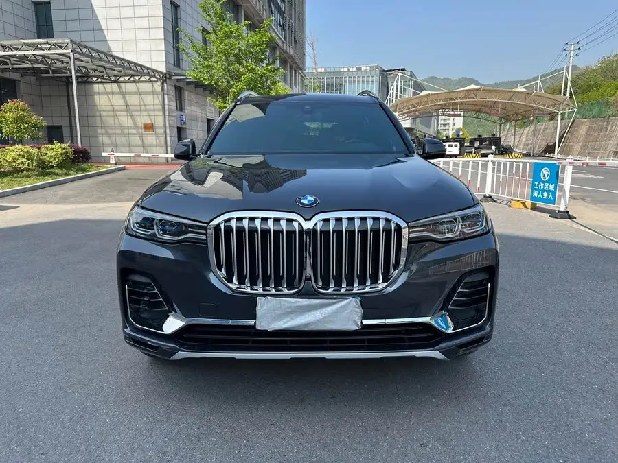 بي إم دبليو X7 2021 xDrive40i حزمة فاخرة