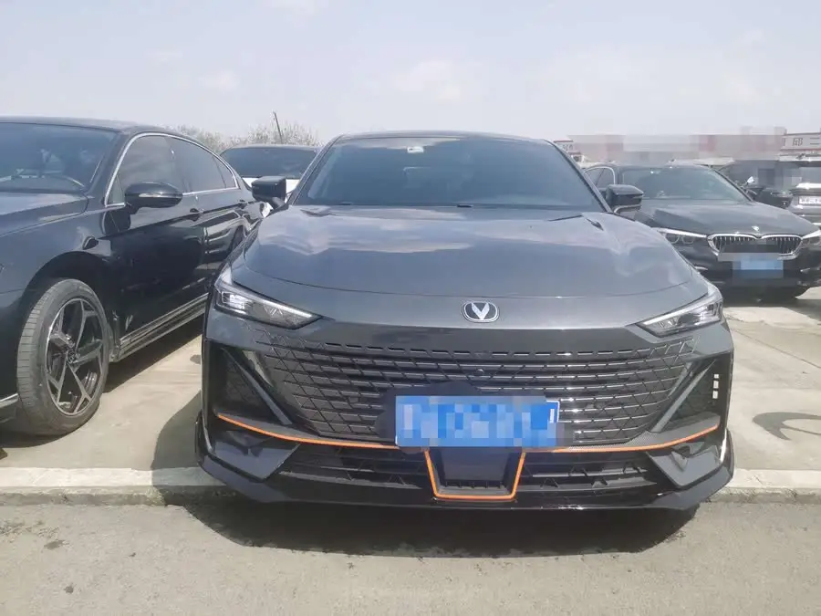 Changan UNI-V 2022 1.5T Premium