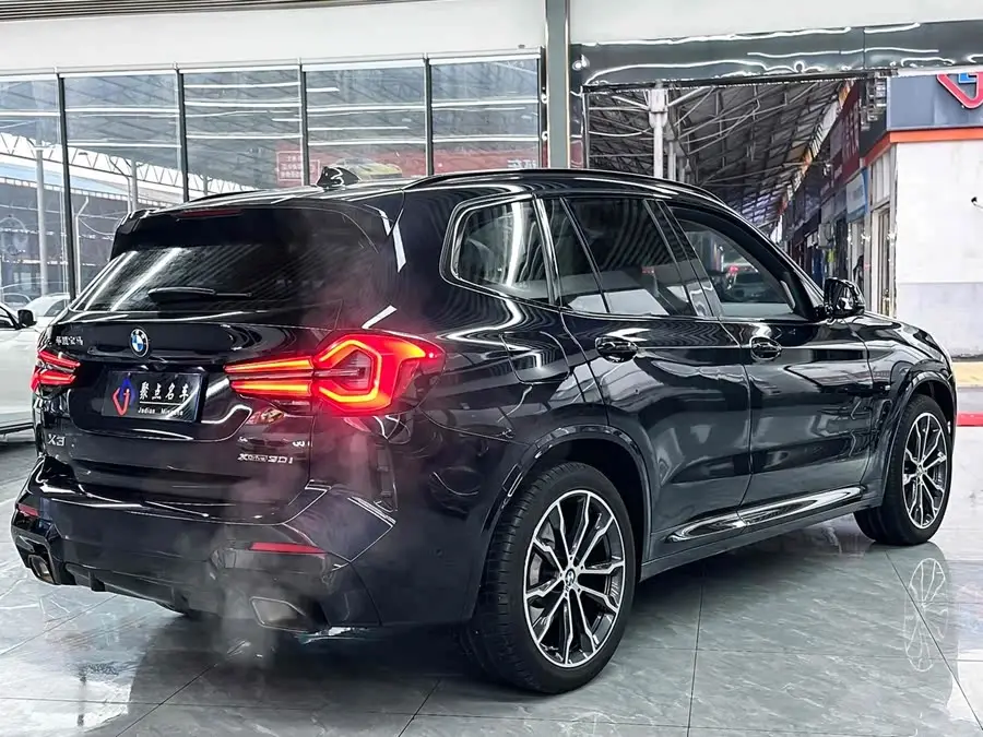 BMW X3 2023 xDrive30i Leading Edition M Night Package
