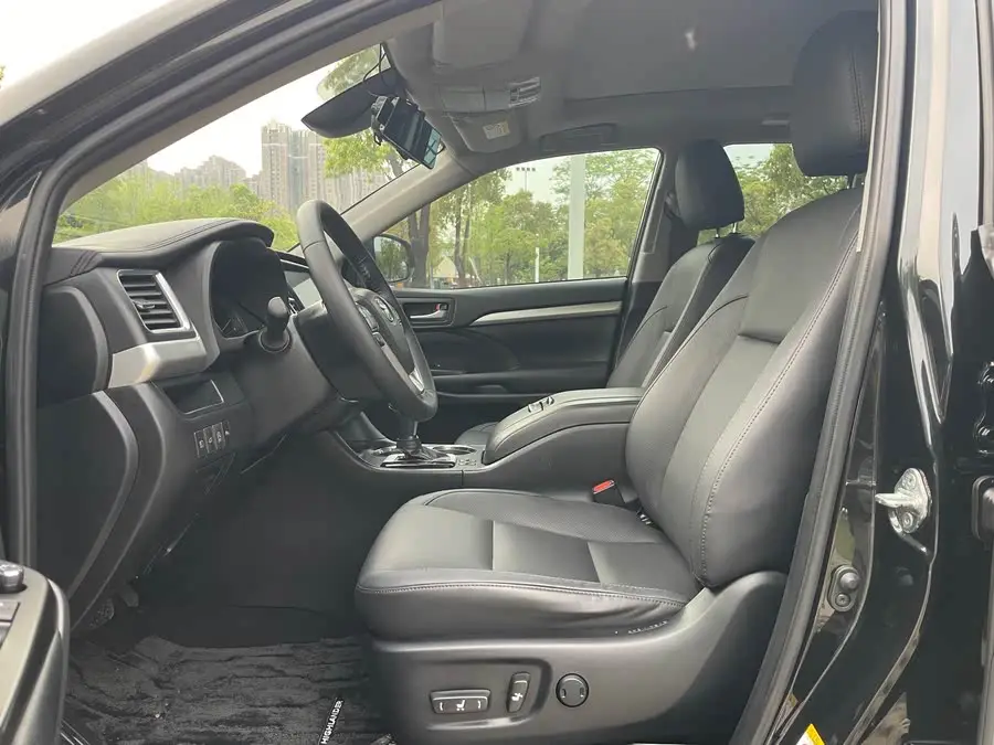 هايلاندر 2018 2.0T دفع رباعي فاخر 7 مقاعد المعيار الوطني VI