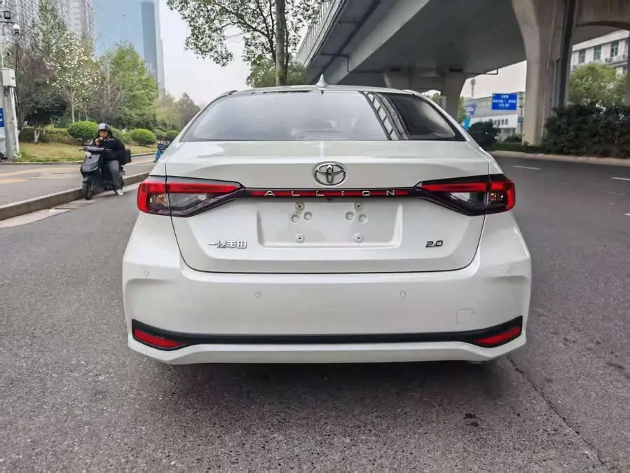 أسد آسيا 2021 إصدار فاخرة 2.0 لتر