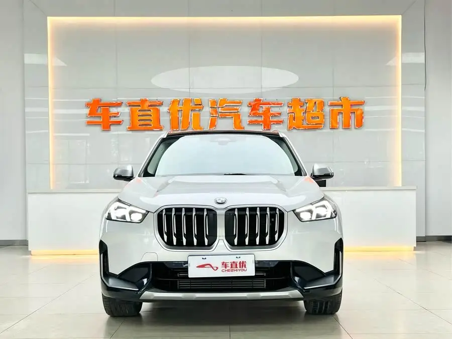 بي إم دبليو X1 2023 sDrive25Li X حزمة التصميم