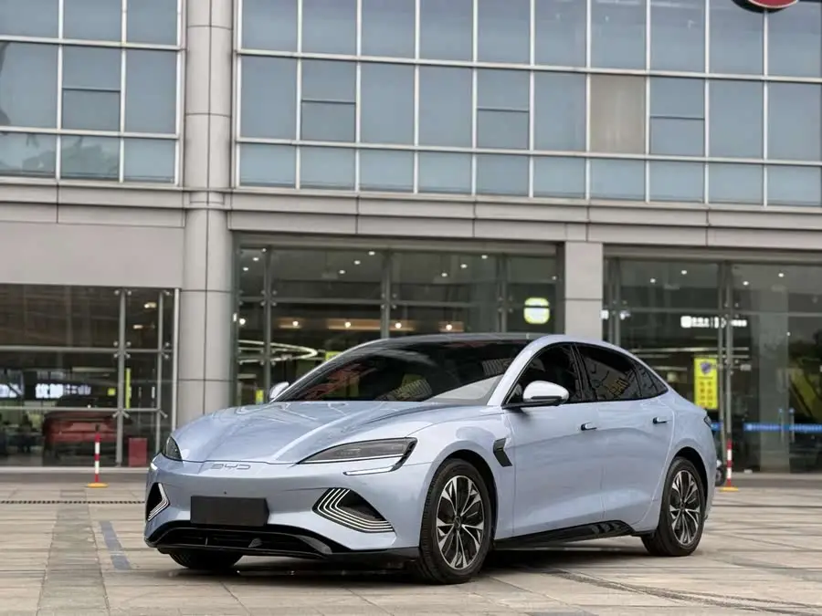 ختم 2022 إصدار 550 كم المدى القياسي دفع خلفي إصدار متميز