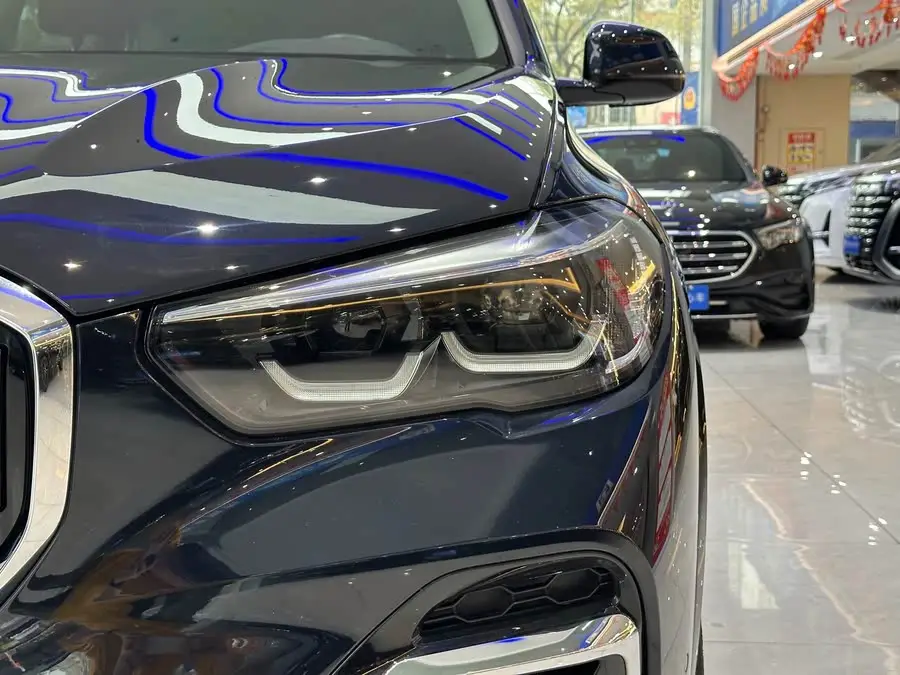 بي إم دبليو X5 2022 xDrive 30Li مجموعة M الرياضية