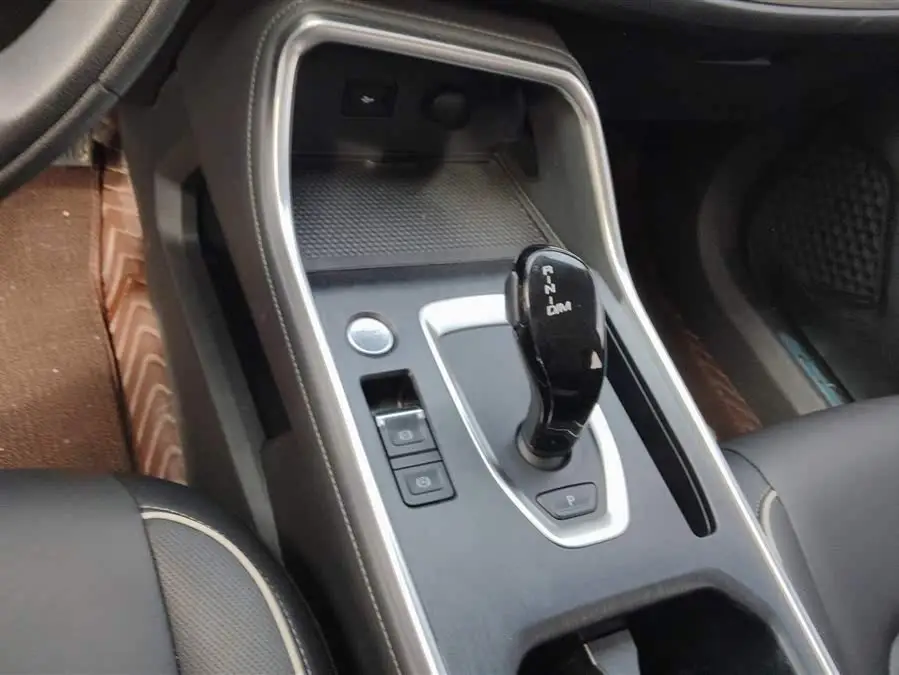 هافال H6 2021 إصدار المد潮 الوطني 1.5T نسخة أوتوماتيكية حضرية