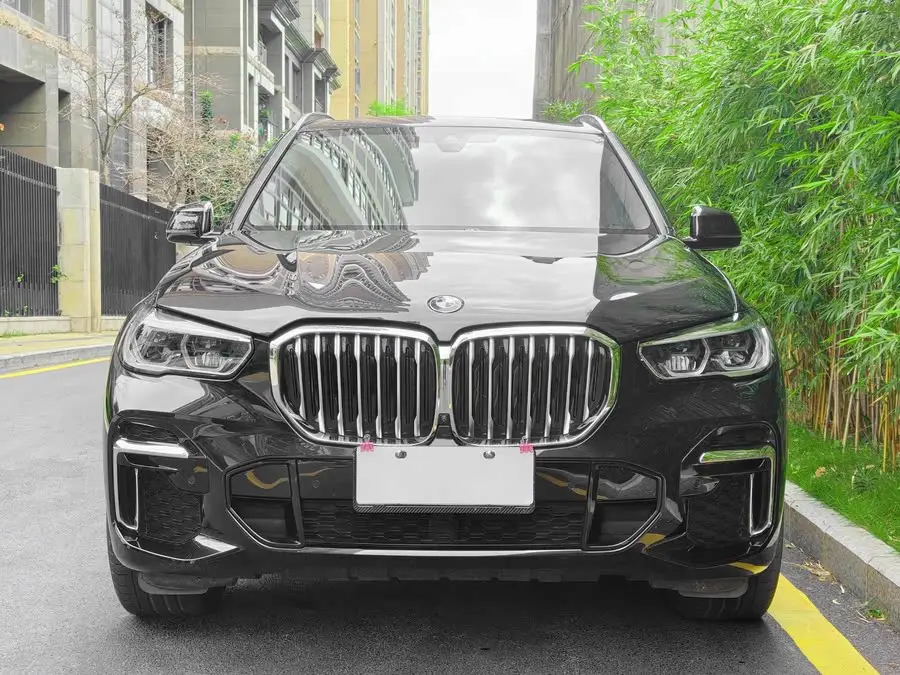 بي إم دبليو X5 2022 تعديل xDrive 30Li باقة M الرياضية الفاخرة