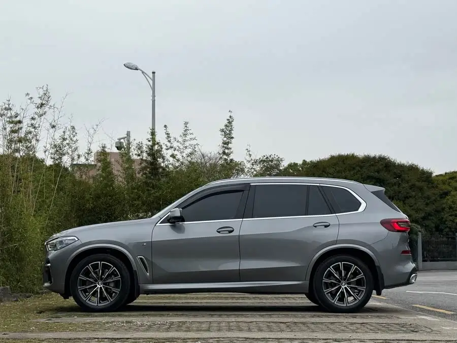 BMW X5 2022 Facelift xDrive 30Li M Sport Package