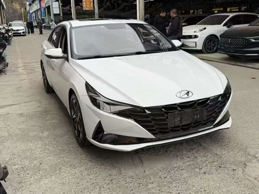 إيلانتر 2022 1.5 لتر CVT LUX النسخة المميزة