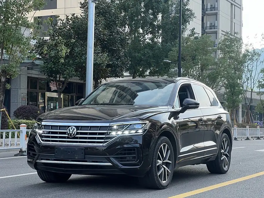 Touareg 2021 3.0 TSI R-Line Classic Sport Package
