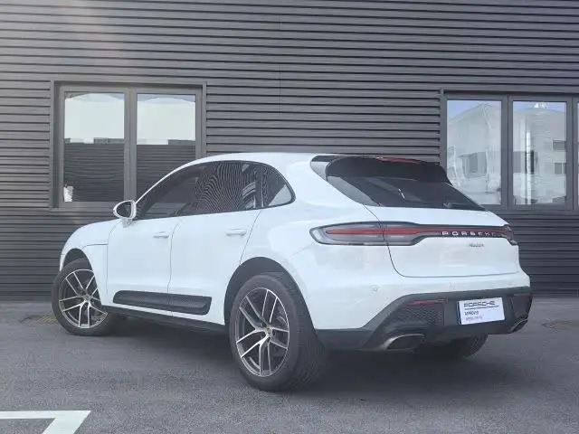 2024 Macan 2.0T
