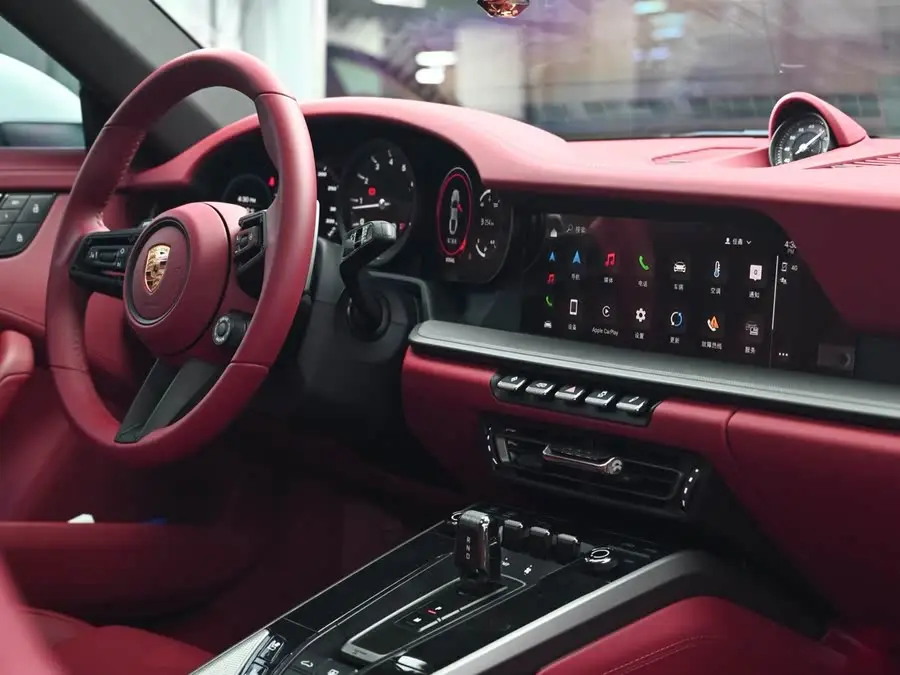 بورش 911 2023 كاريرا 3.0T