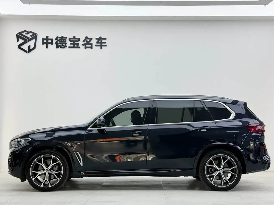 BMW X5 2022 xDrive 30Li Exclusive M Sport Package