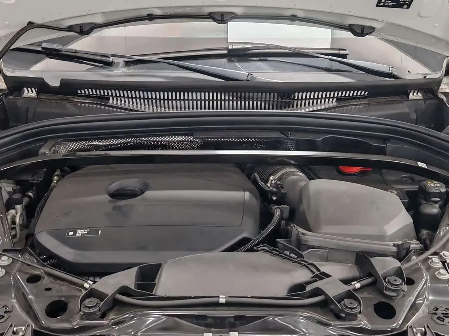 بي إم دبليو X1 2024 sDrive25Li حزمة تصميم X