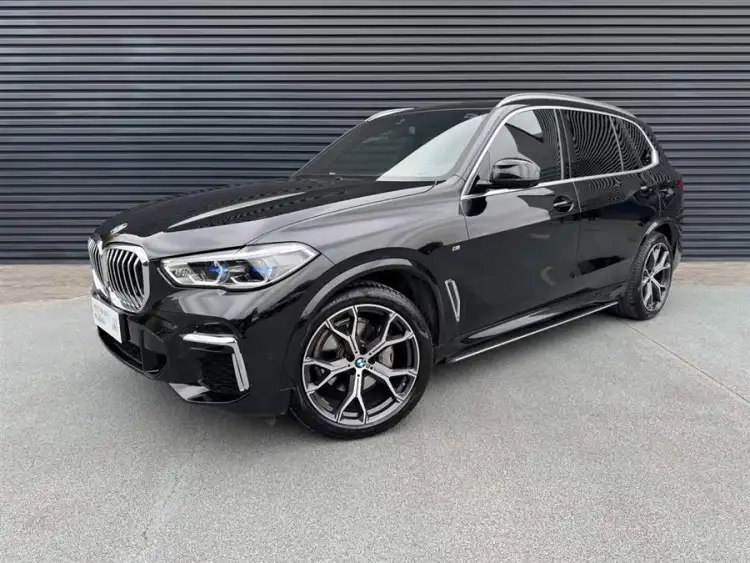 BMW X5 2023 xDrive 40Li M Sport Package
