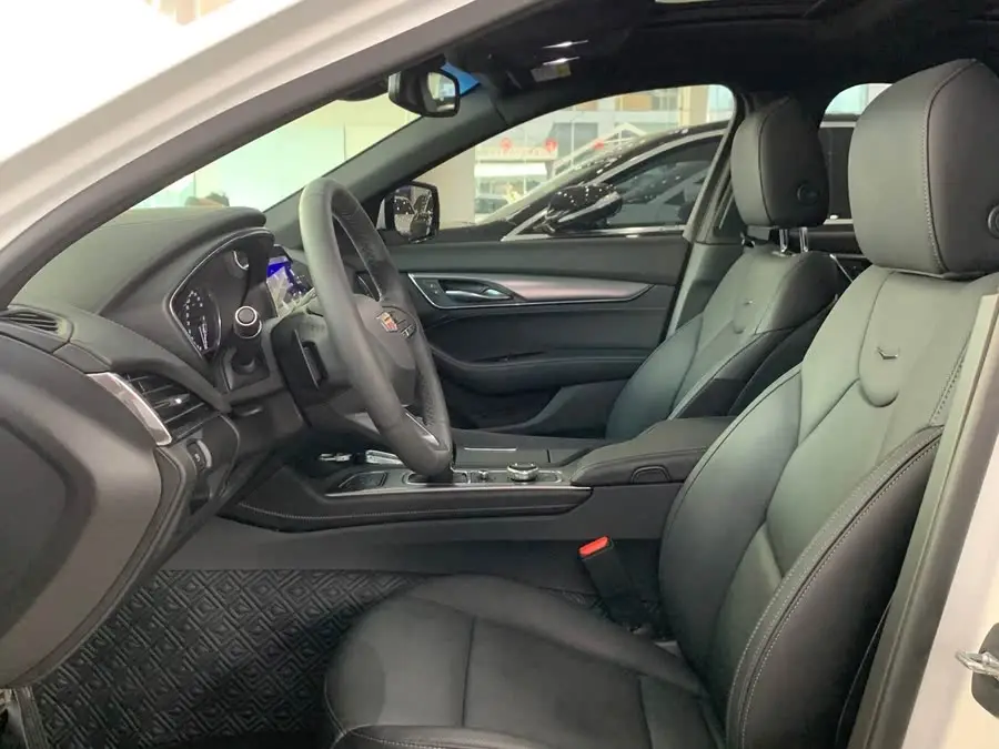 Cadillac CT5 2022 28T Luxury (Standard Version)