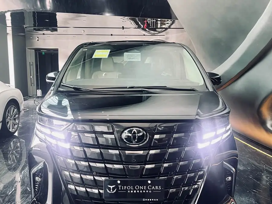 ألفارد 2024 طراز مزدوج المحرك 2.5 لتر إصدار بريميوم