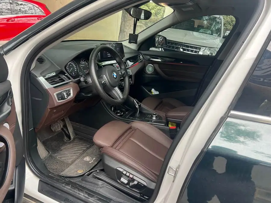بي إم دبليو X1 2022 sDrive25Li نسخة رائدة