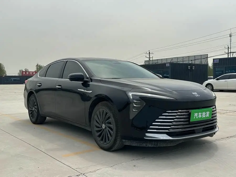 Buick LaCrosse 2025 28T Platinum Edition