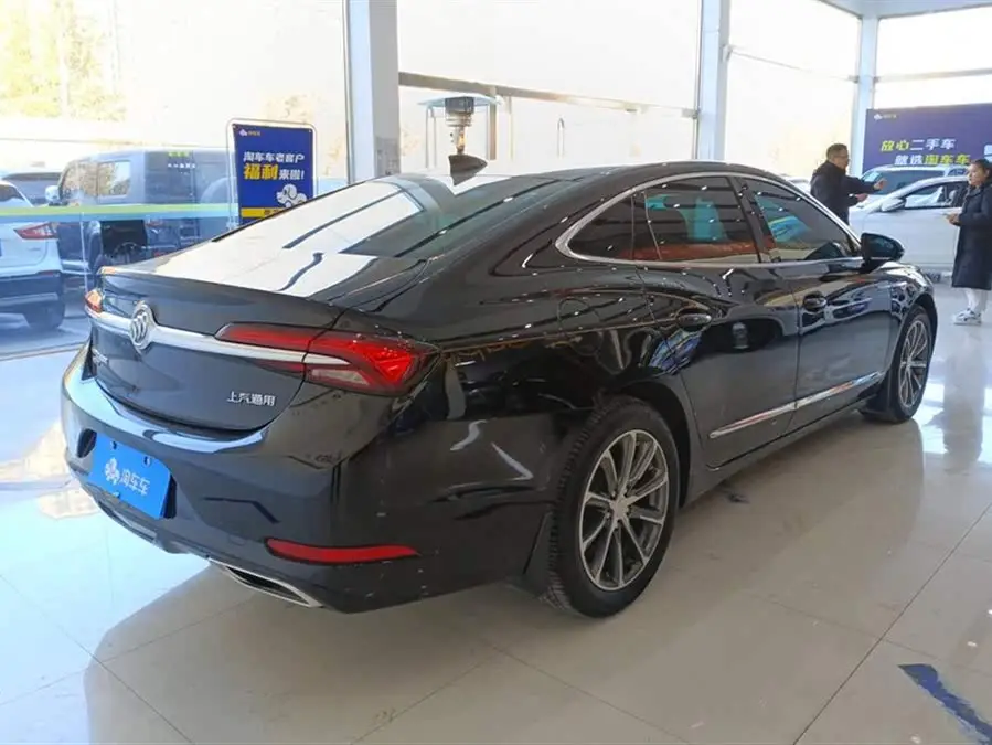 بيوك لاكروس 2022 652T الفاخرة