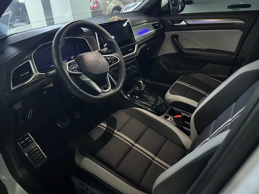 T-ROC 2023 300TSI DSG Two-Wheel Drive Chasing the Light Edition