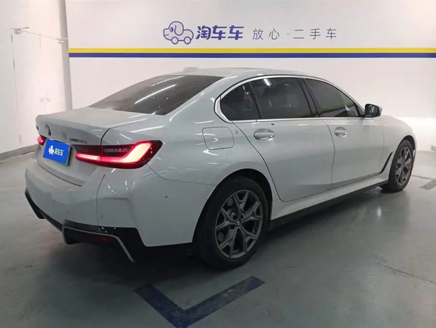 بي إم دبليو i3 2024 eDrive 35 L