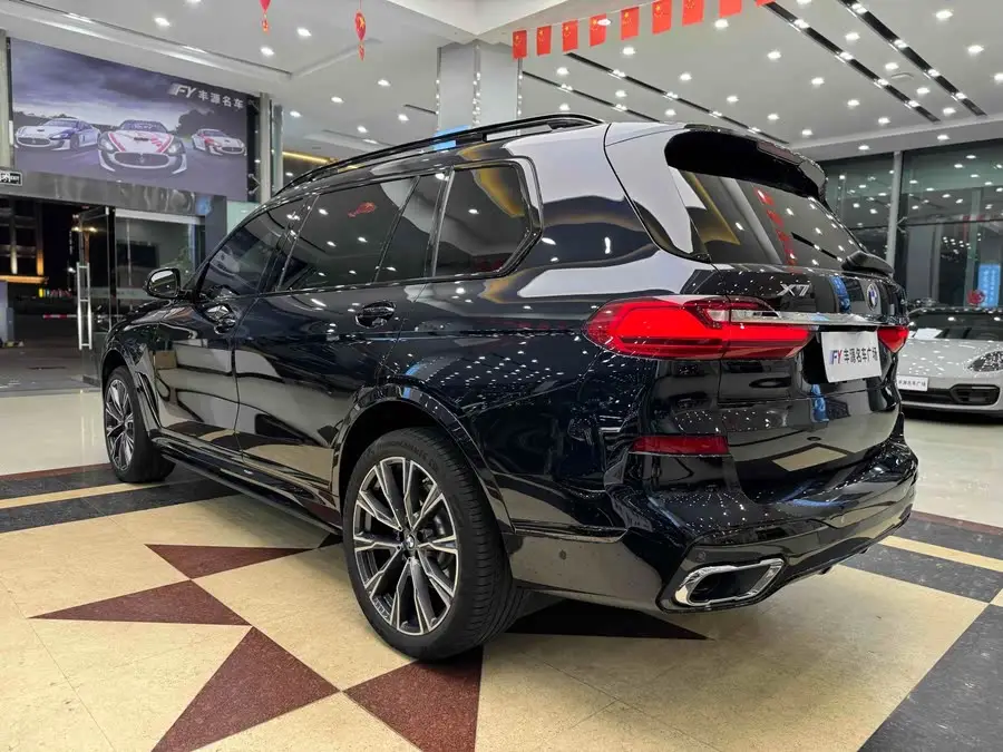 بي ام دبليو X7 2021 xDrive40i إصدار مخصص محدود مجموعة M الرياضية