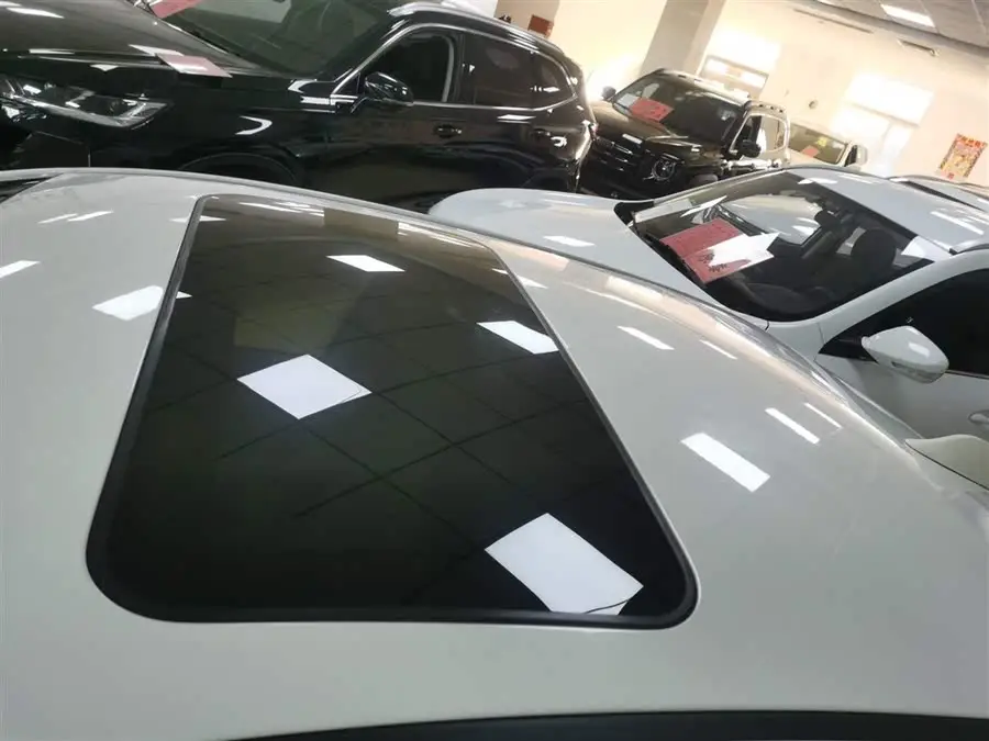 هوان تشي 2020 نموذج تحديث 1.4L أوتوماتيكي مريح مع سقف بانورامي