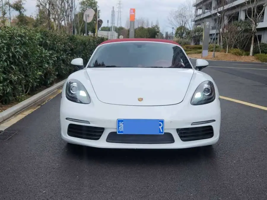 Porsche 718 2020 Model Boxster 2.0T